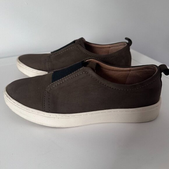 Sofft Womens Safia Leather Slip On in Olive - Picture 4 of 6